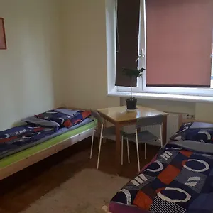 Проживание в семье Macedonia Варшава